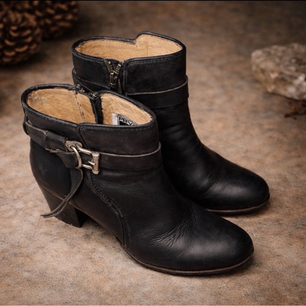 Frye Black Leather Ankle Booties with Buckle 7.5